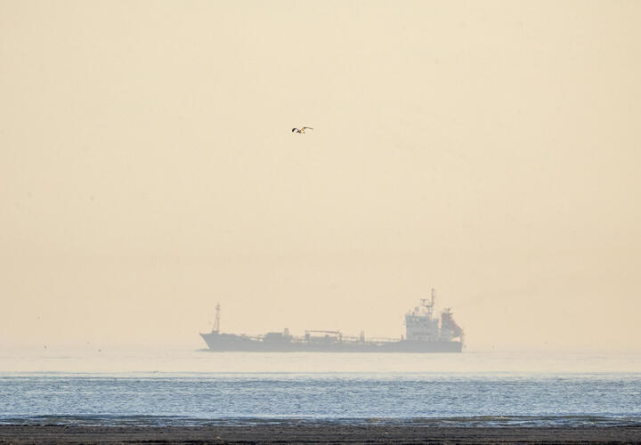  Расскажем, из-за чего корабли и горы выглядят парящими, хотя на самом деле остаются на месте