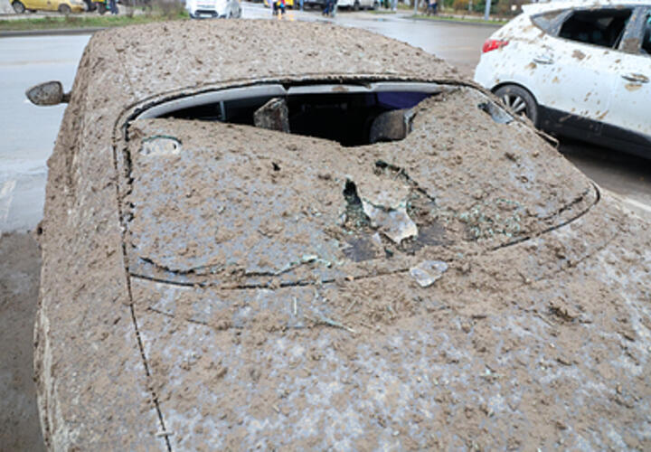17 жилых домов и два магазина: в Северском районе Кубани подсчитывают урон от налета украинских БПЛА минувшей ночью
