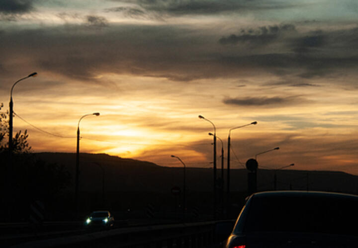 Атака БПЛА на Анапу и Славянск-на-Кубани, в Краснодаре вырубили дубовую аллею: ТОП-5 за 30 ноября