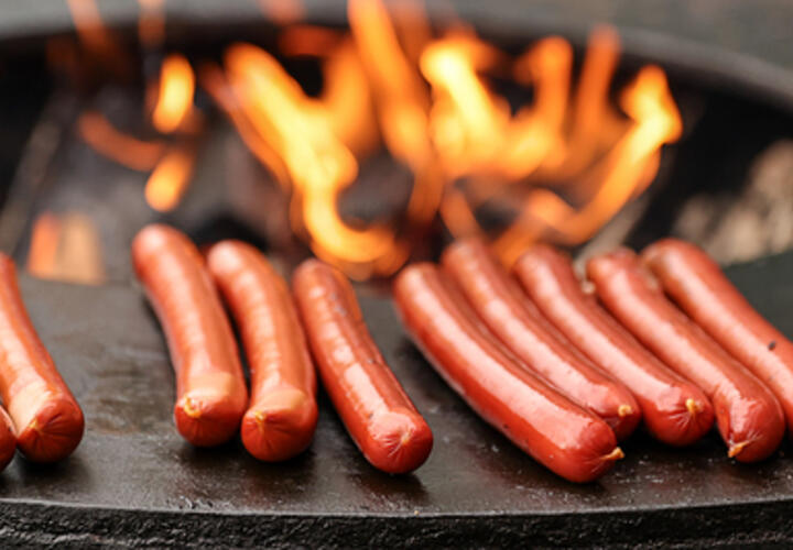 Как выбрать качественные сосиски, рассказал эксперт