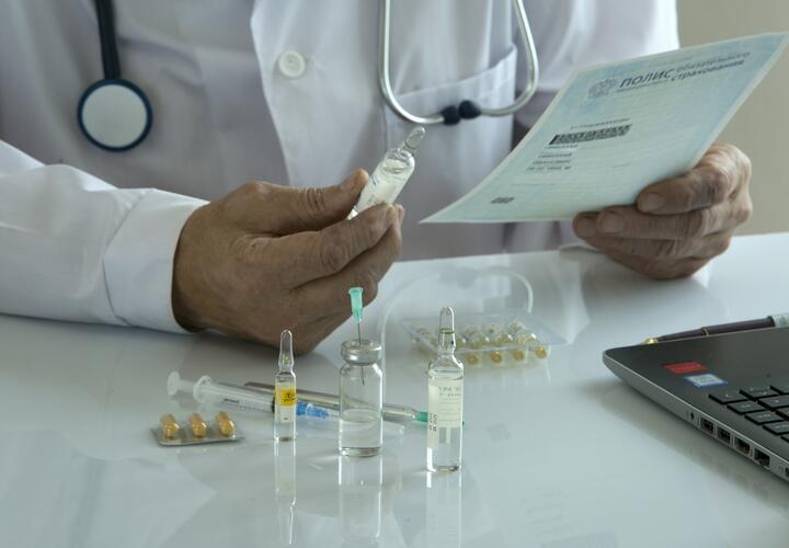 С официальным диагнозом женщина не согласна