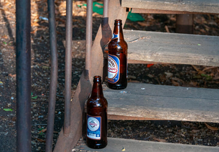 Удар по «наливайкам»: в Подмосковье продавать спиртное во дворах разрешили только по 2 часа в день. Как с этим в Краснодаре?