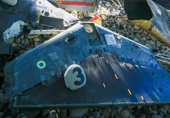 В центре Краснодара упали обломки БПЛА, есть повреждения