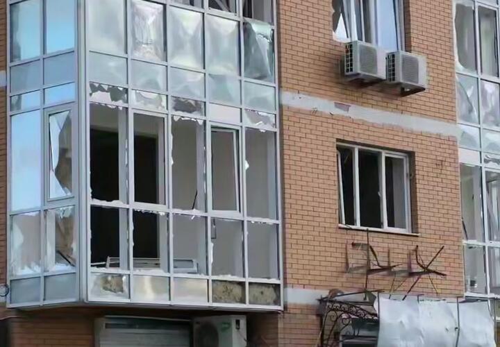 В Новороссийске повреждена котельная, сотни людей остались без горячей воды. Части БПЛА прилетели в хлебокомбинат