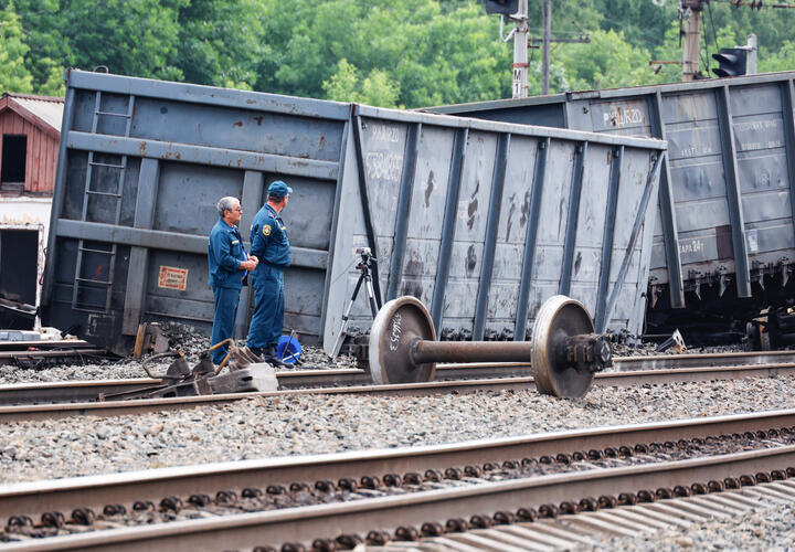 Железнодорожные вагоны сошли в рельсов в Краснодарском крае