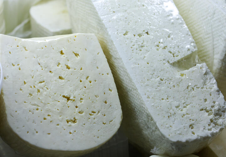 25-летнее исследование показало, какие два молочных продукта защищают от Альцгеймера