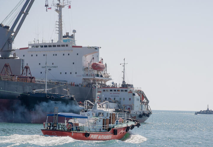 Арестовано всё имущество Туапсинского морского порта, который незаконно забрали у государства. Речь идёт о миллиардном хищении 