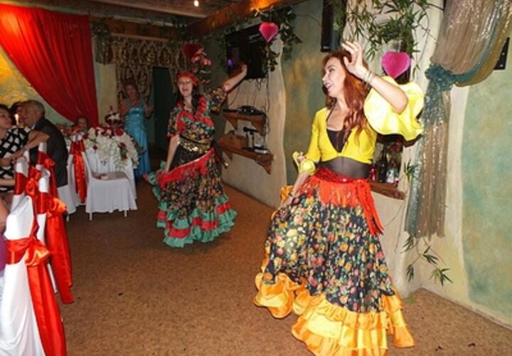 Ценник немыслимый: назван рекордный гонорар за выступление на новогоднем корпоративе