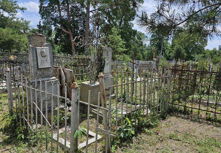 Цифровизация кладбищ в России: зачем это делают? 