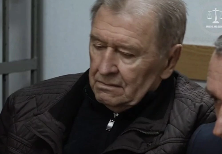 Экс-судью из Адыгеи, который убил ребёнка, под конвоем отправят в колонию-поселение. Так решил краснодарский суд