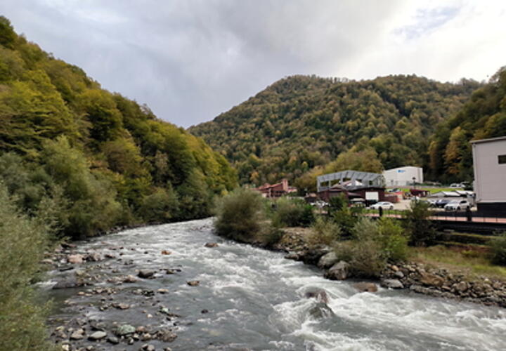 Мэрии Сочи придется заплатить десятки миллионов за загрязнение горной реки