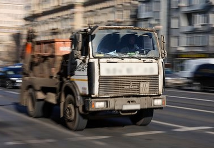 Мусоровоз насмерть задавил пешехода в Краснодаре