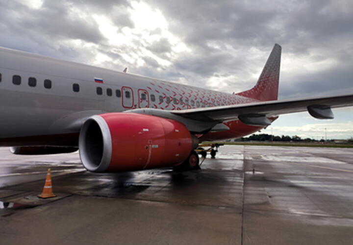 Не рано ли открывать аэропорты на юге России? Опасно это или нет?