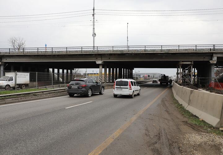 «Перекрывать не будем»: власти Краснодара внесли коррективы в схему движения у аэропорта