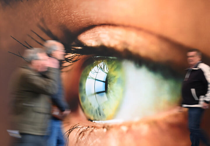 Расскажем, как не нанести вред зрению