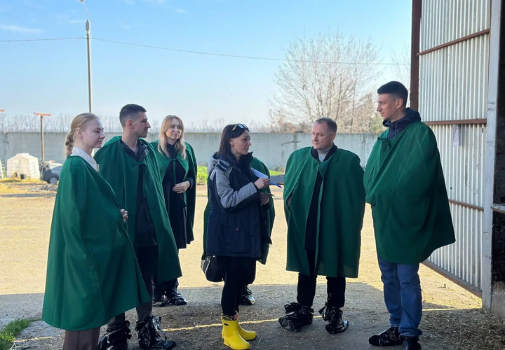 Ученые из Петербурга приехали в кубанский агрохолдинг, чтобы обсудить технологии клонирования животных