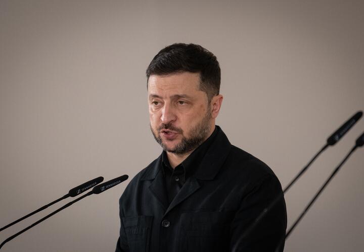 Зеленский протянет еще немного и уйдет?