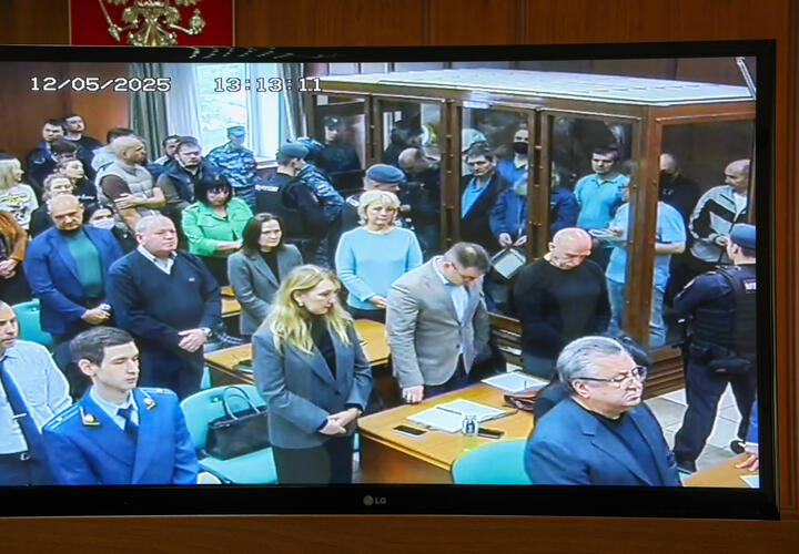 Суд обязал предводительницу банды и ее дочь выплатить почти 5 миллионов рублей