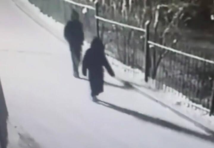  18-летнюю девушку, причастную к странному похищению ребенка, отправили под стражу