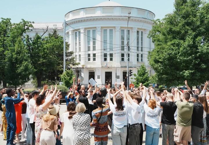  Губернатор Кубани поздравил студентов региона с Татьяниным днем