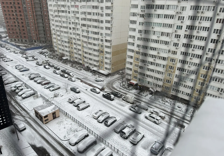 Из дома лучше не выходить: как долго будет идти снег в Краснодарском крае?