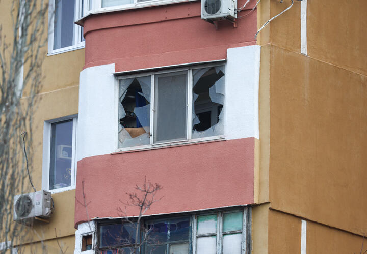 На месте работают экстренные службы