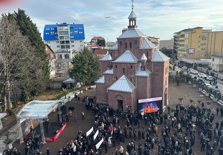 Крупная духовная акция в поддержку устоев Армянской Апостольской церкви прошла в Сочи