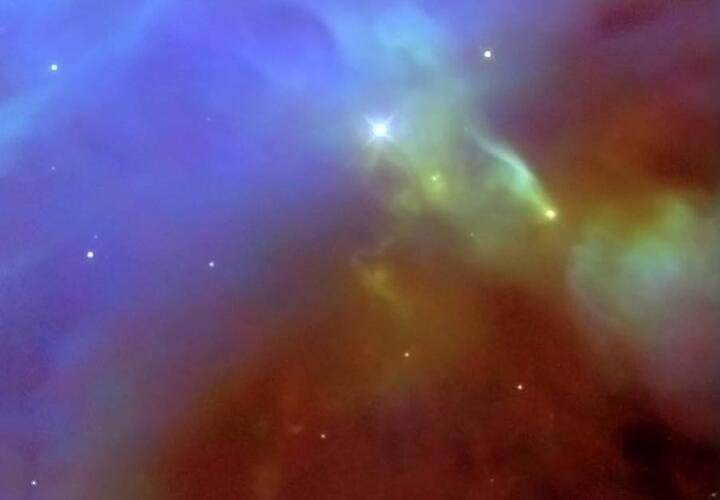 «Мы буквально плыли внутри этого света»: космонавты рассказали о полярном сиянии редкого красного свечения 