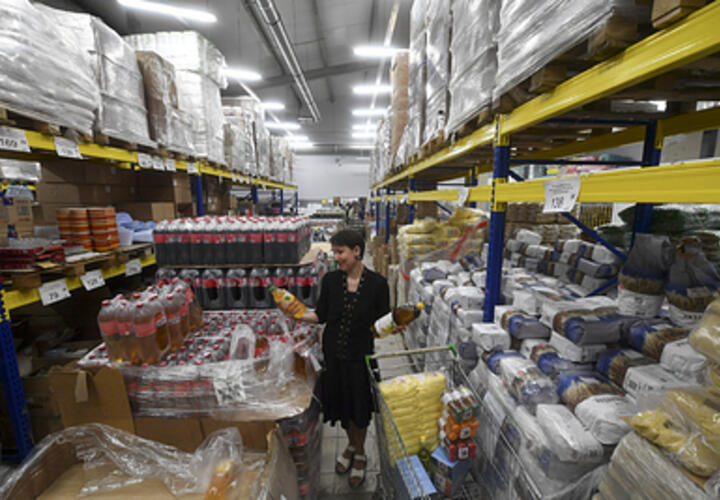 На Кубани в «Светофоре» продавали просроченные и опасные продукты