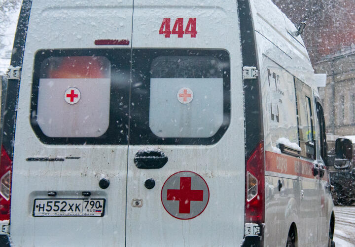 За жизнь пожилой женщины борются врачи