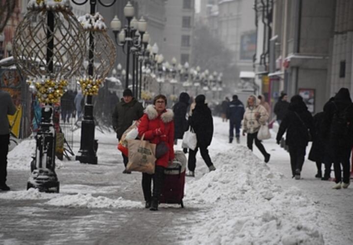 По стопам бабушек: у зумеров стали очень популярны «советские» сумки на колесиках