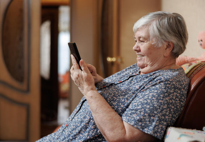 Почему грубить мошенникам опасно? Правду раскрыли эксперты 