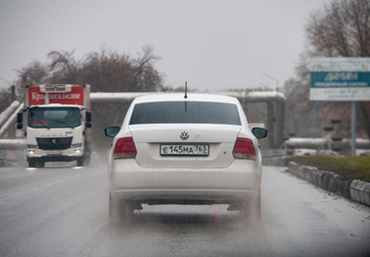 Резкое потепление и мощные ливни: жителей Краснодарского края предупредили об очередной погодной аномалии в ближайшие 2 суток