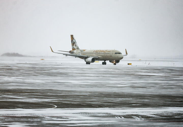 Самолёты в аэропорт Краснодара отменяют. В чём дело?