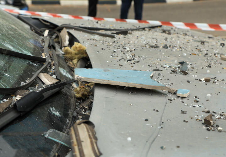 На месте работают экстренные службы