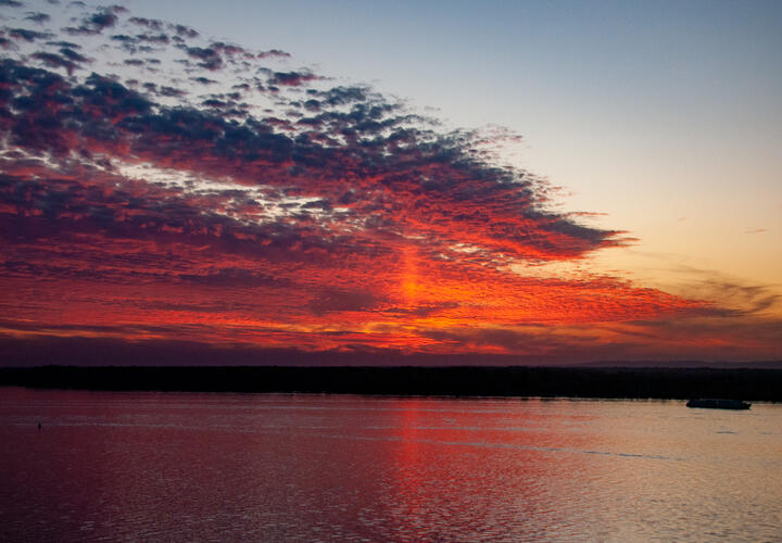 Сирены звучат в городах на кубанском побережье Чёрного моря. Украина атакует