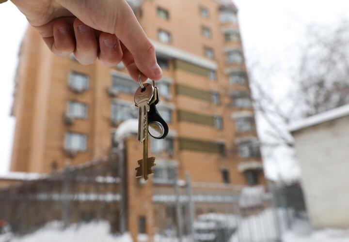 «Схема Долиной» набирает обороты: пенсионерка пытается отобрать квартиру, проданную ветерану СВО