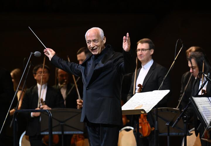 На сцену выйдут известные артисты и молодые исполнители со всей страны