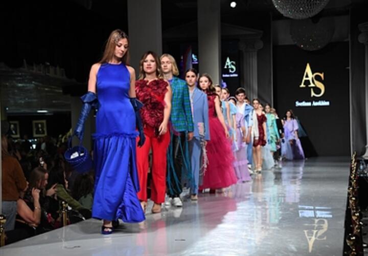 Рая и другие: в архивах скандального финансиста Эпштейна фигурируют девушки-модели из Краснодара и Сочи