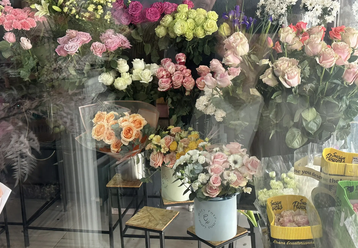 Сколько стоят цветы перед 14 февраля в Краснодарском крае, и взлетит ли их стоимость в День всех влюблённых?