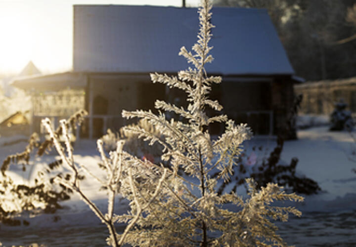 В море разлилась нефть после затопления судна, протестующие вышли на массовую акцию: что произошло, пока вы спали