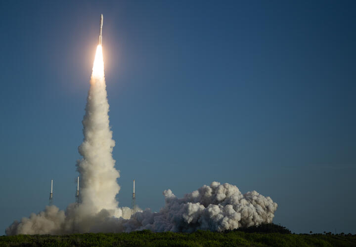 Атакован отель в Дубае, четыре человека пострадали от удара по дубайскому аэропорту, «самая ожесточенная наступательная операция» в истории Ирана: что произошло, пока вы спали