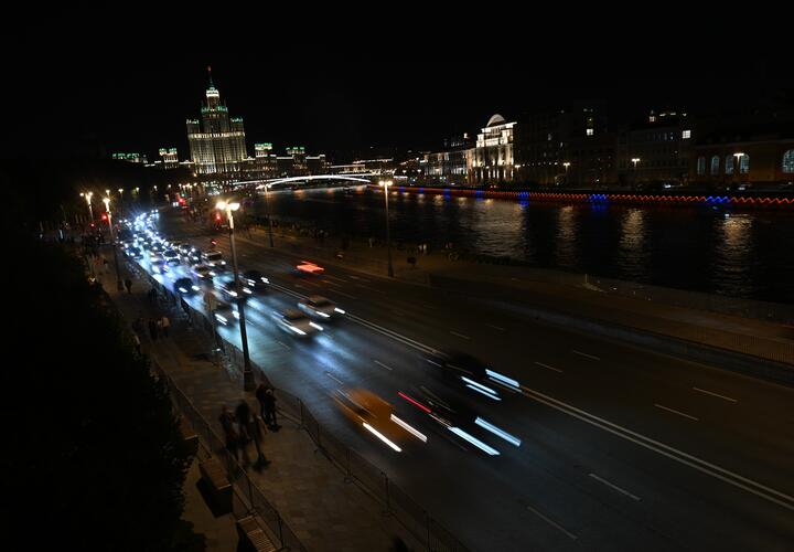 Что известно о последствиях землетрясения в Сочи, брошенная мужем Пугачёва встретила весну с тростью: ТОП-5 за 3 марта