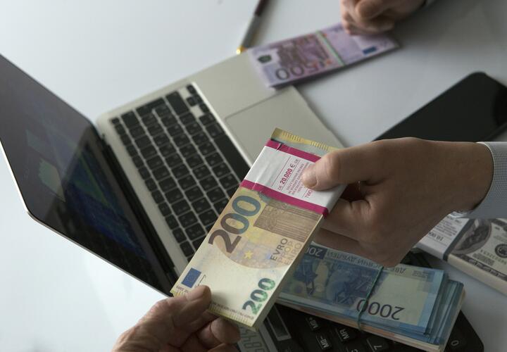 Деньги якобы были переведены «на благотворительность»