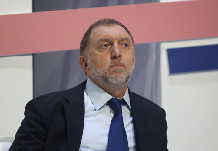 Известный кубанский бизнесмен Дерипаска призвал работать по 12 часов шесть дней в неделю, чтобы выйти из кризиса