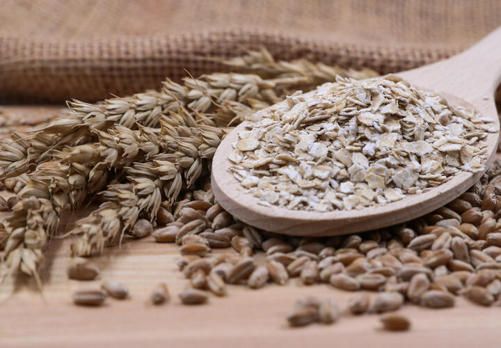 Названы заболевания, при которых эта крупа вредна