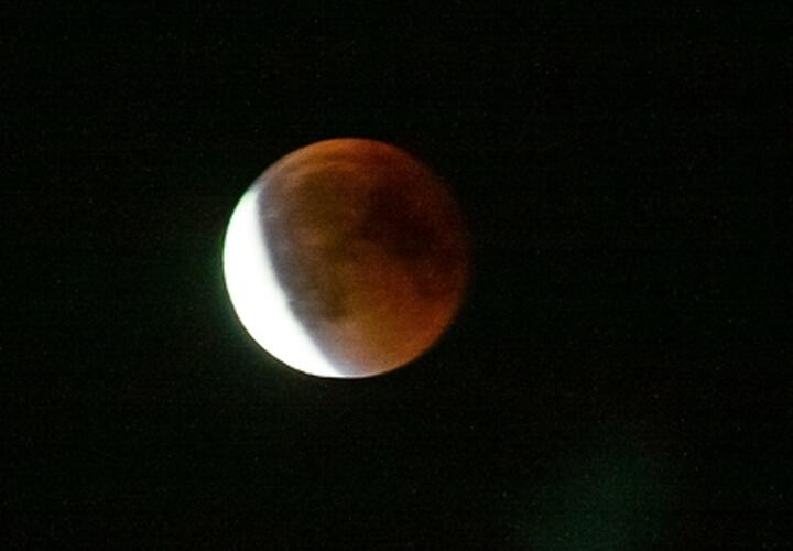 Над какими российскими регионами появится «Кровавая луна»?