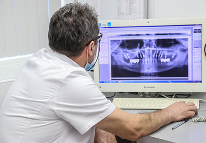 Нелеченые зубы могут стать причиной тяжелейших заболеваний мозга, считают врачи