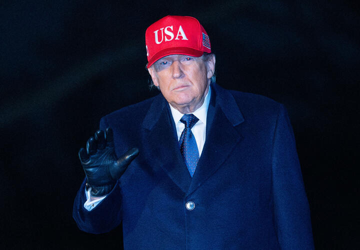 Политолог считает, что столкновение отвлекает Запад от Украины