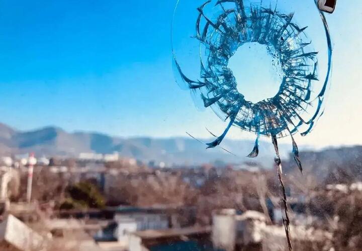 Самая масштабная атака на Новороссийск: в городе повреждены 76 частных и 38 многоквартирных домов